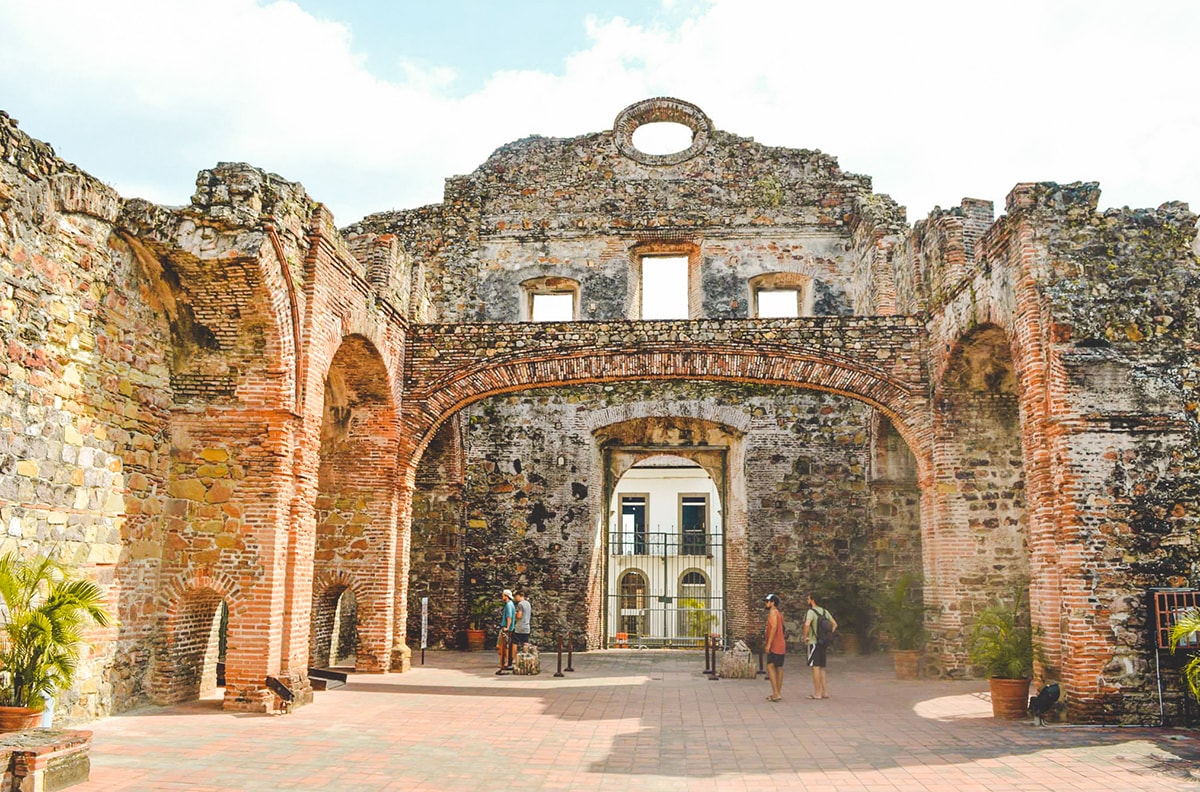 The Jewel Of Panama City, Casco Viejo | Travel blog Panama | What to do in Panama | Panama City | Casco Viejo | When to visit | Where to sleep | Where to eat | How to get around | Amazing photos | Solo Female Travel | Backpackers Wanderlust |