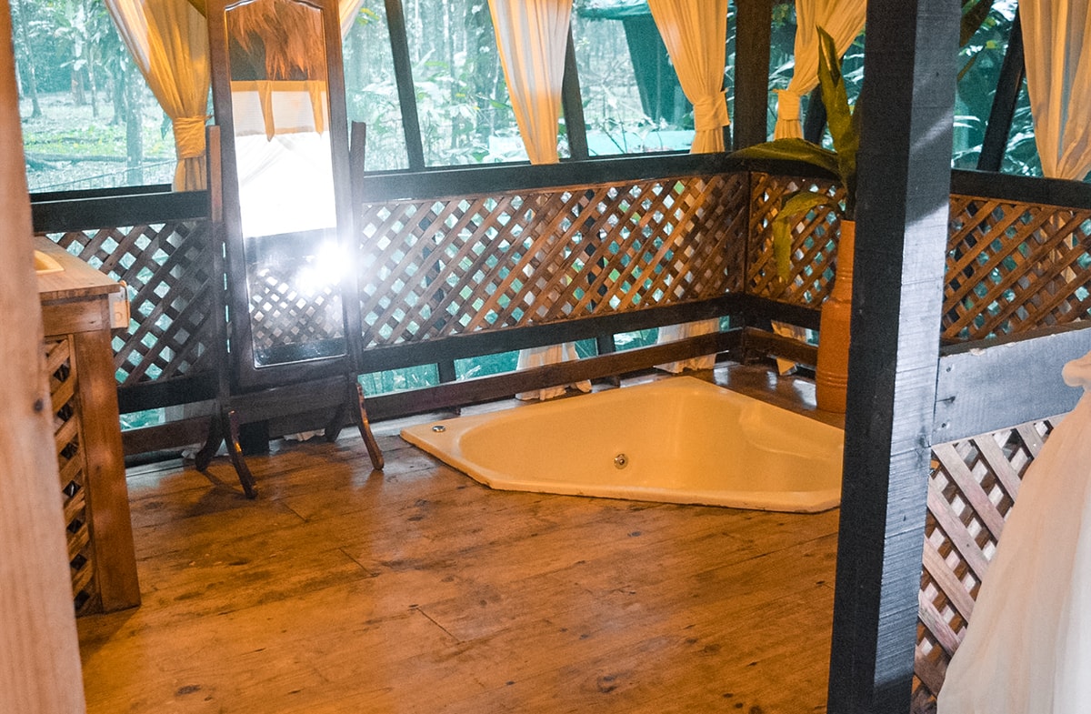 Exploring Manzanillo and Puerto Viejo In Costa Rica | Travel Central America | Caribbean | Hike | Hiking | Ocean | Rainforest | Backpacking Costa Rica | Beautiful beaches | What to do | Where to sleep | wildlife | party | Backpackers Wanderlust |