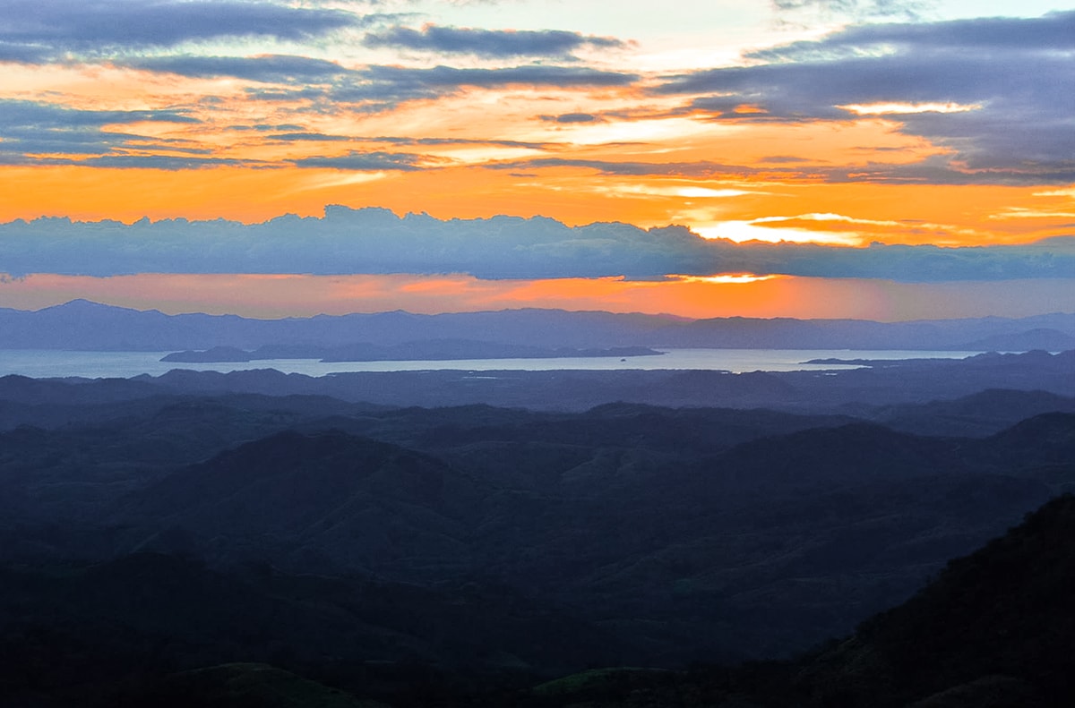 Monteverde In Costa Rica | Travel Central America | Monteverde | Hike | Ziplining | Bungy | Beach | Backpacking Costa Rica | Kayaking | What to do | Where to sleep | Swimming | Tubing | Backpackers Wanderlust |