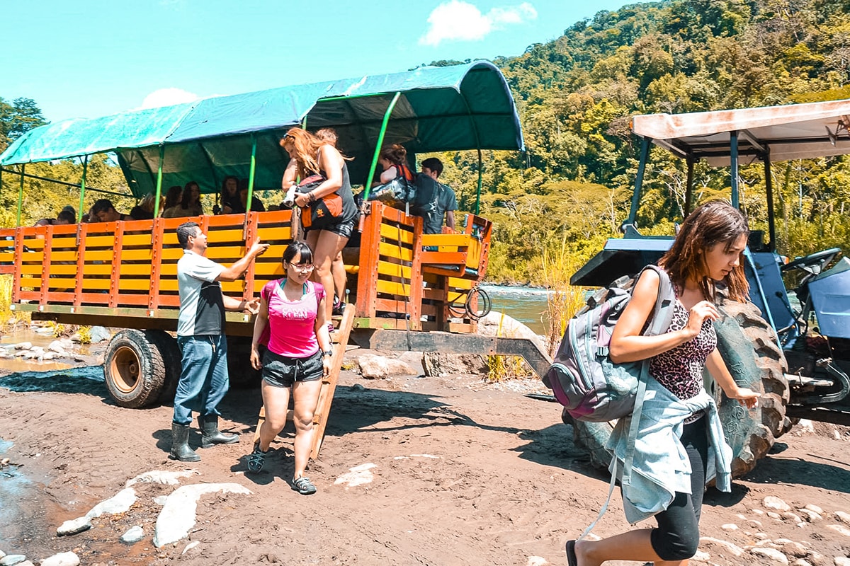 White Water Rafting The Rio Pacuare, Costa Rica | Backpack Costa Rica | Adventure Travel | Adrenaline junkie | Beautiful photography | Travel Costa Rica | ISV | Jungle Stay | Ultimate Costa Rica Adventure | What to do in Costa Rica | female traveler | solo backpacking | Backpackers Wanderlust |