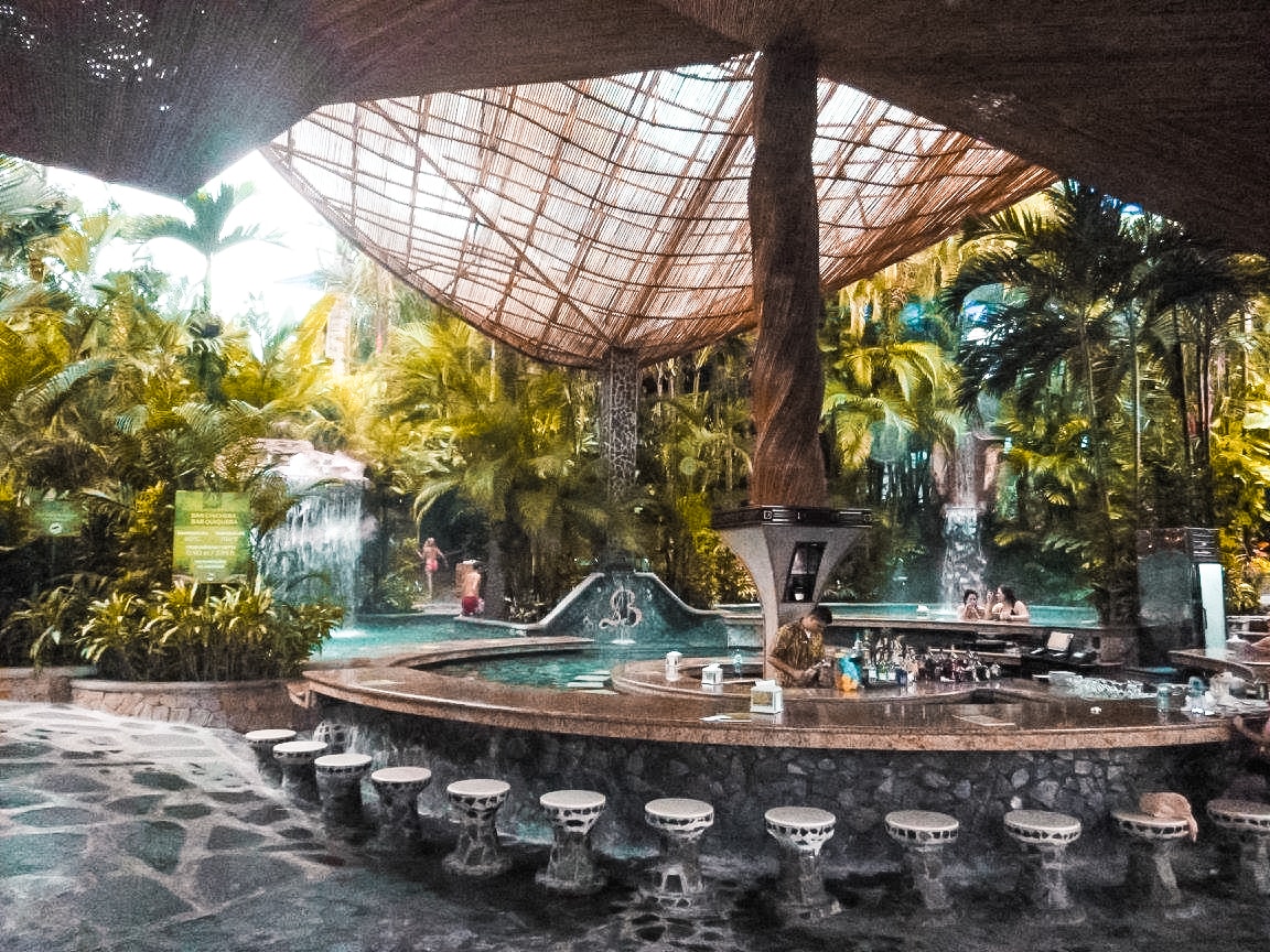 Exploring La Fortuna In Costa Rica | Travel Central America | La Fortuna | Zip line Costa Rica | Zip lining | Volcano | Rainforest | Backpacking Costa Rica | Hot pools | What to do | Where to sleep | Backpackers Wanderlust |