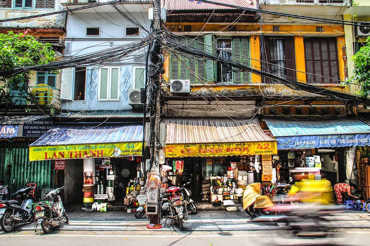 the bustling streets while spending 3 days in hanoi itinerary