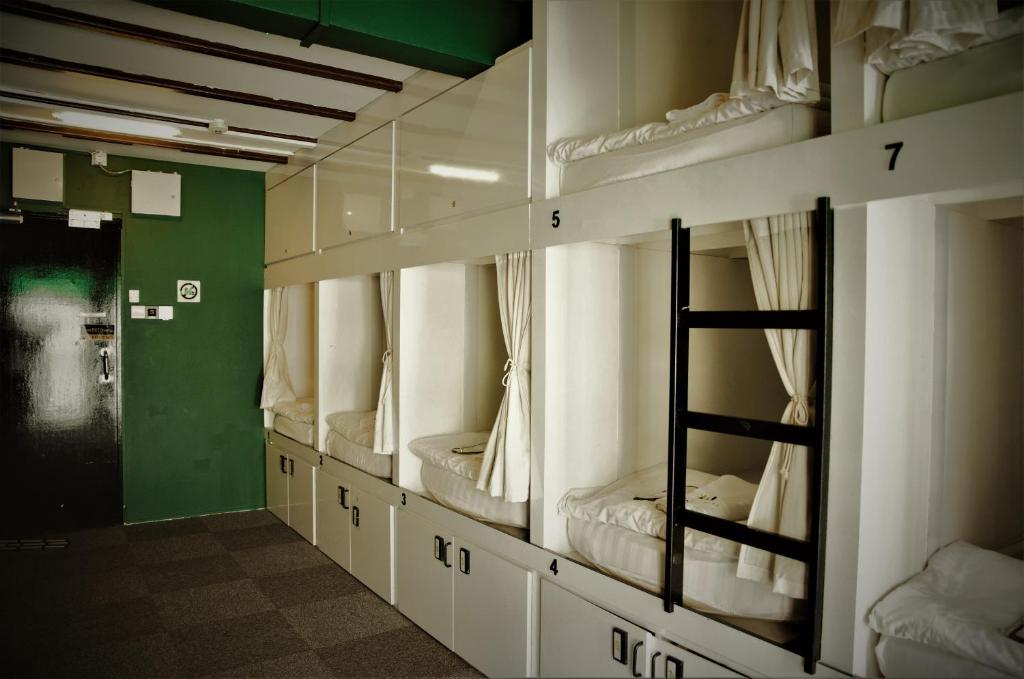 Wink at mosque street