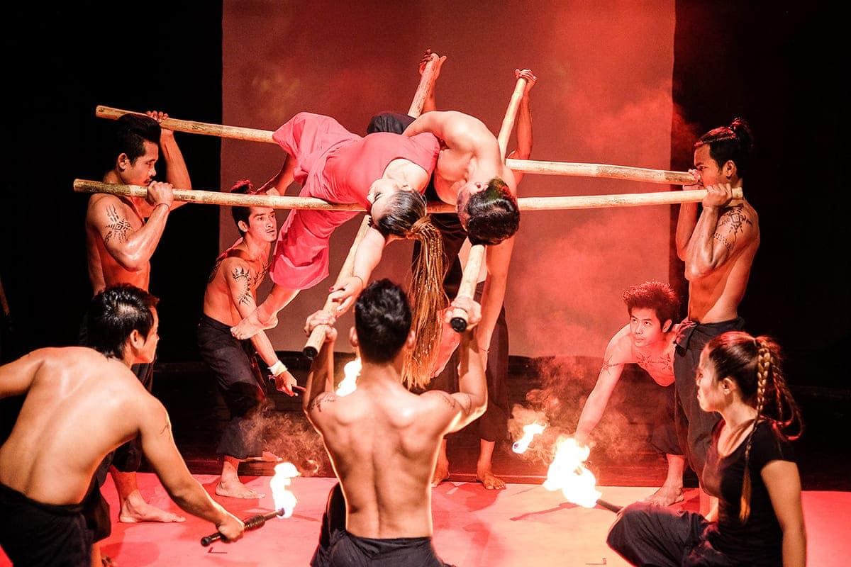 experiencing the phare circus in siem reap