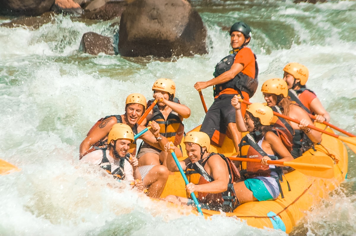 White Water Rafting The Rio Pacuare, Costa Rica | Backpack Costa Rica | Adventure Travel | Adrenaline junkie | Beautiful photography | Travel Costa Rica | ISV | Jungle Stay | Ultimate Costa Rica Adventure | What to do in Costa Rica | female traveler | solo backpacking | Backpackers Wanderlust |