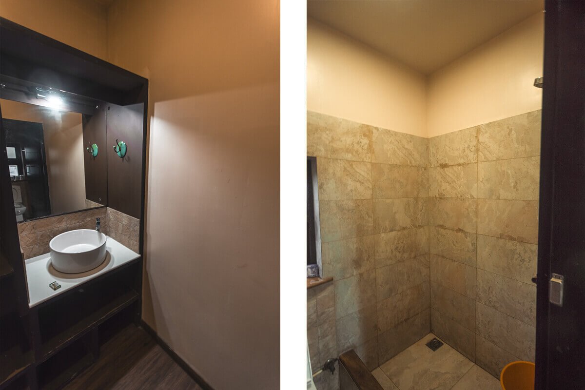 the bathroom on a houseboat in kerala