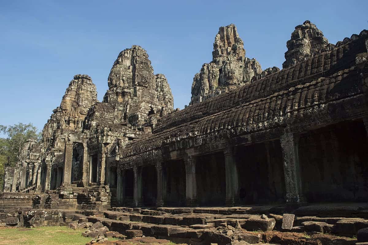 arriving at bayon temple and somehow managing to not get in people in shot