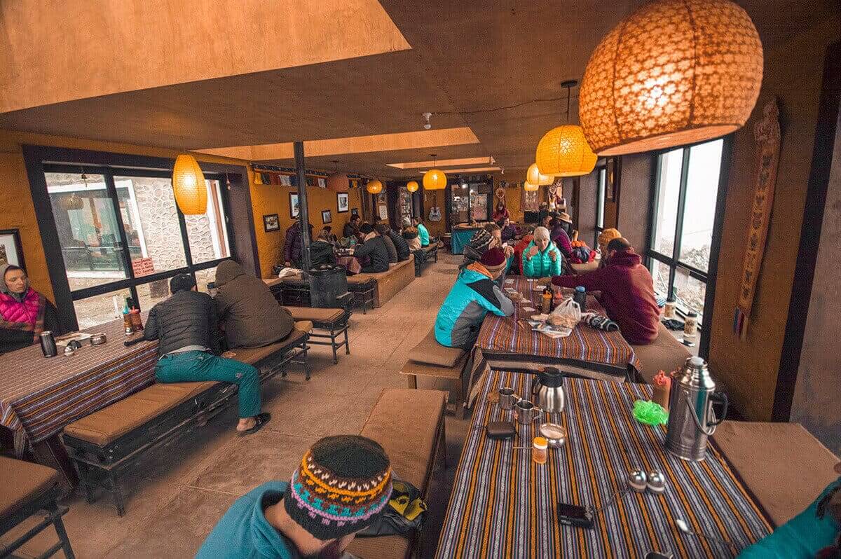 inside common room at teahouse annapurna circuit