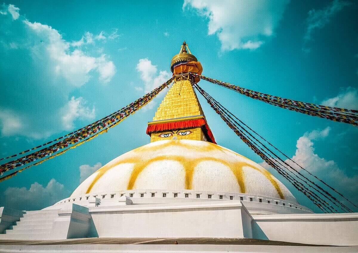 bauddhanath stupa blue sky backpacking kathmandu