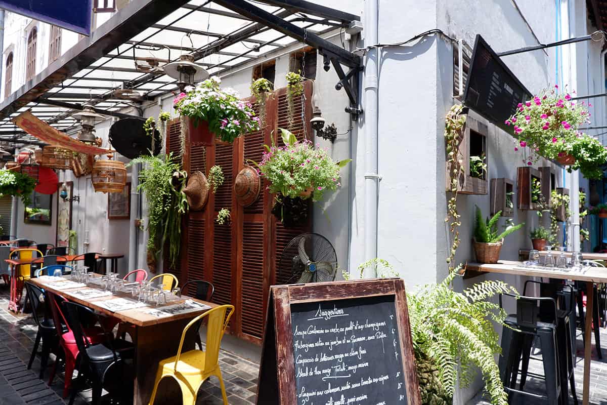 cute little restaurant in siem reap