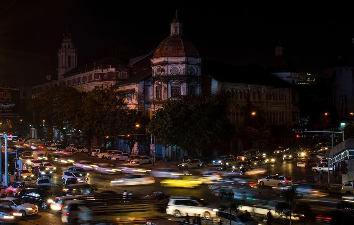 traffic in yangon myanmar