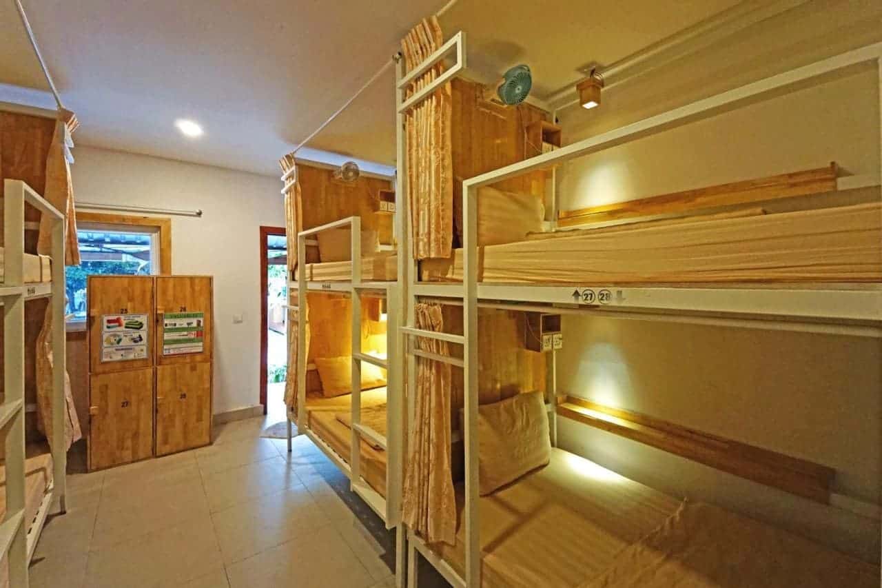 clean pod style dorm beds at onederz koh rong samloem