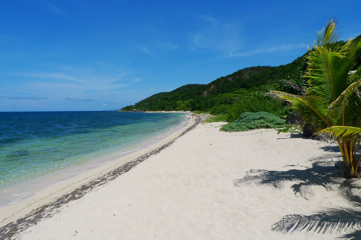 one of the most isolated beaches on roatan, camp bay, it is a bit of a drive to get there, but is one of the best things to do in roatan