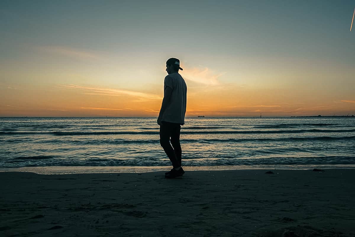 16 Best Things To Do In St Kilda, Melbourne For The Ultimate Time 17 a quiet morning on st kilda beach during sunrise