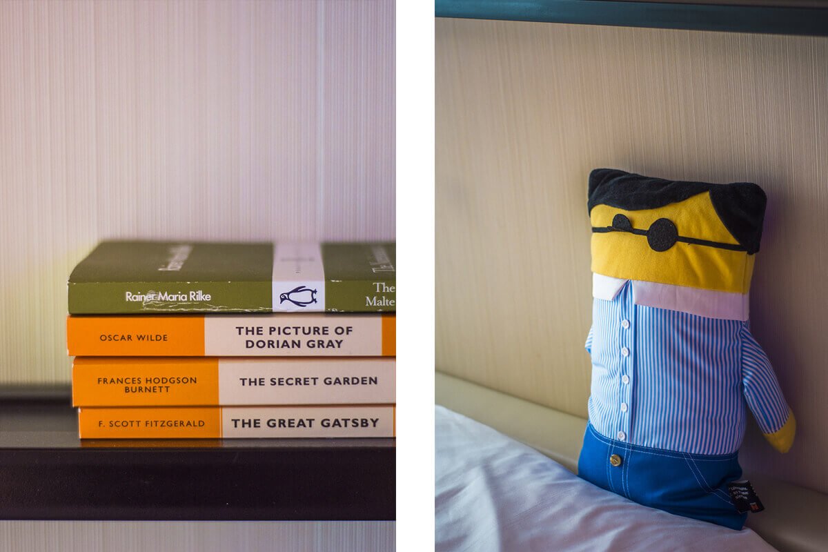 decor in room citizenm tower of london review