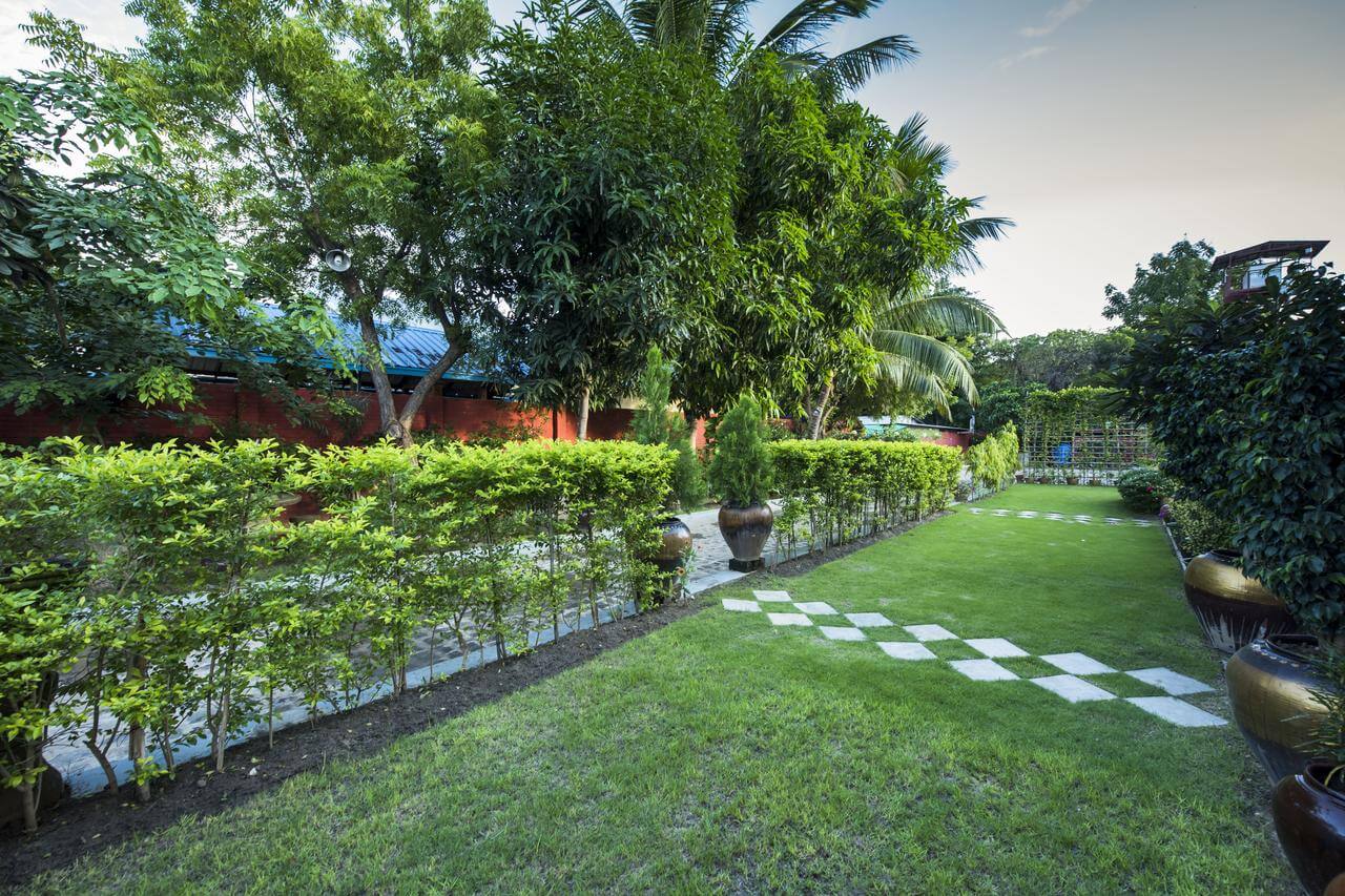 crown prince hotel best hostel in bagan