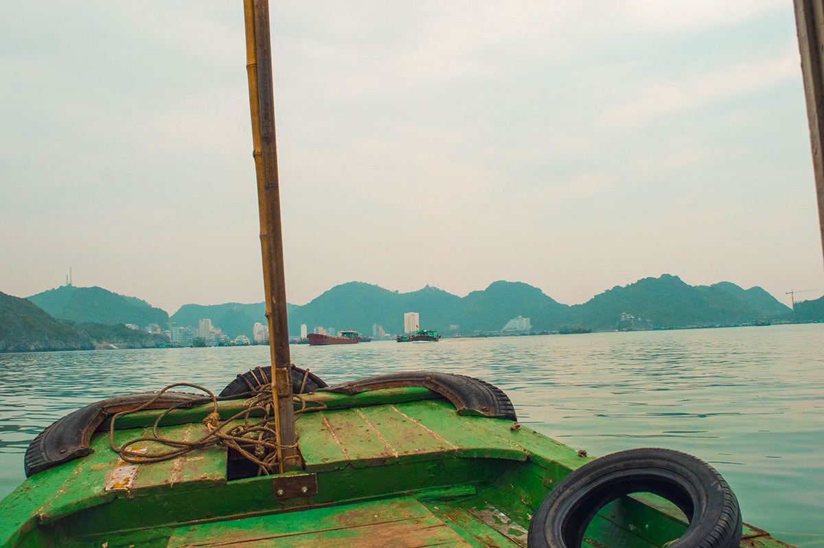 Discover Cat Ba Island and Cat Ong Island | Cheap Ha Long Bay Cruise | Cat Ba Island | Adventure | Backpack South East Asia | Travel | Backpacking | Must Visit | Do Not Miss | Vietnam | Ha Long Bay Cruise | Cat Ba Island | Cat Ong Island | Ocean Tours | Adventure | Photography | Backpackers Wanderlust | #vietnam #halongbay #cocktailcruise #hanoi #budgetcruisehalongbay #backpacksoutheastasia #catbaisland #catongisland