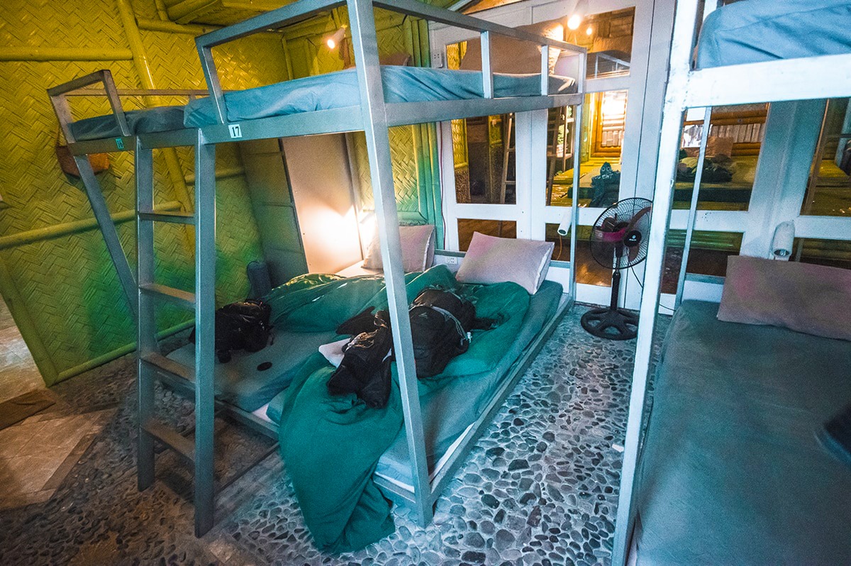 Ha Long Bay On A Budget, Vietnam | Cheap Ha Long Bay Cruise | Cat Ba Island | Adventure | Backpack South East Asia | Travel | Backpacking | Must Visit | Do Not Miss | Vietnam | Ha Long Bay Cruise | Ocean Tours | Adventure | Photography | Backpackers Wanderlust |