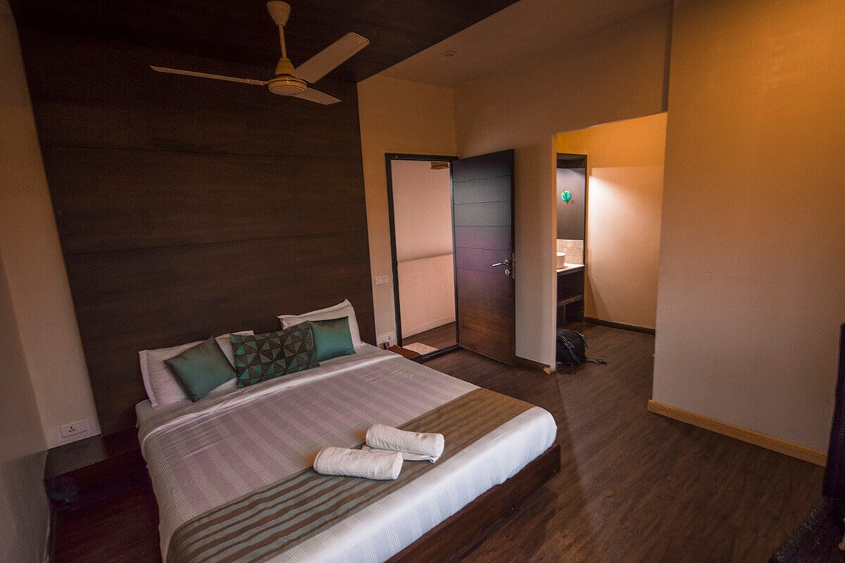 private double bedroom in the houseboat