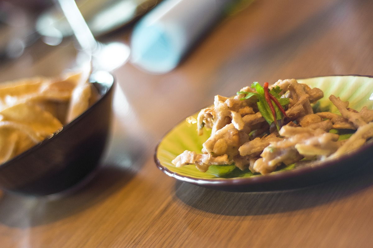 fried finger food at the grand hyatt kochi bolgatty