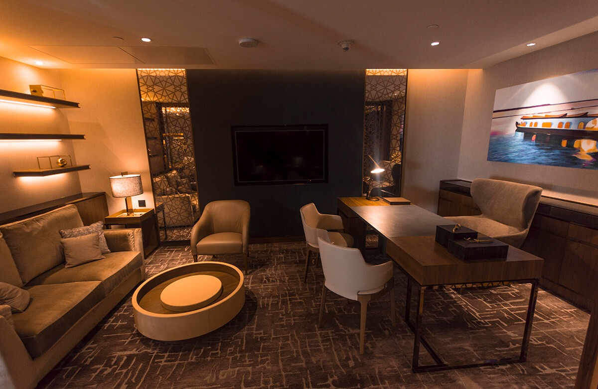 presidential suite lounging area at the grand hyatt kochi