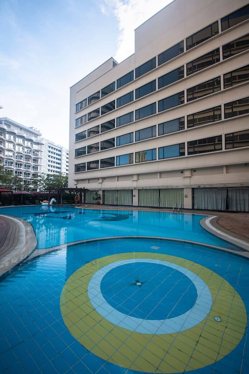 pool furama riverfront review