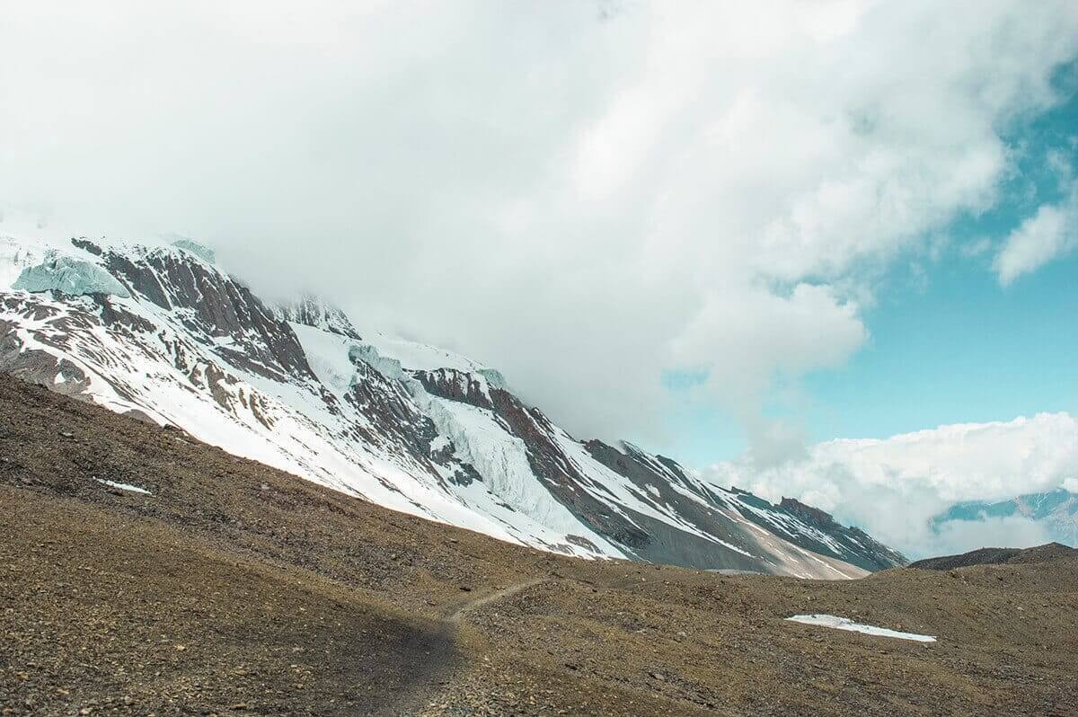 rocky paths high camp to muktinath over thorong la pass on the annapurna circuit