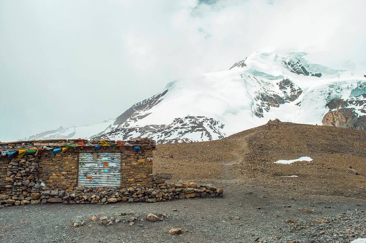 tea house high camp to muktinath over thorong la pass on the annapurna circuit