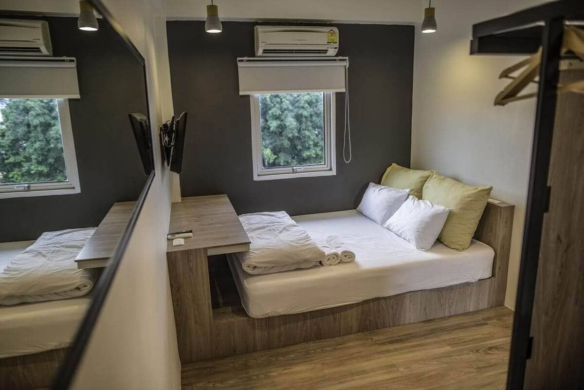 jam hostel cheap private room