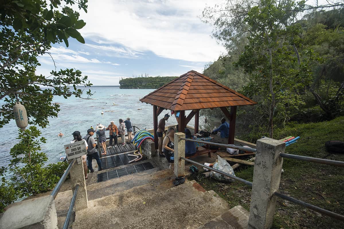 the entry point to jinek bay with a small shelter and room to leave your bags