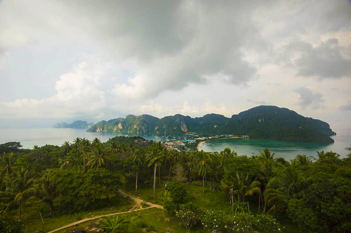 Koh Phi Phi Viewpoint: How To Hike To All 3 Phi Phi Viewpoints (2025) 10 the hiking trail leading up to koh phi phi viewpoint 2