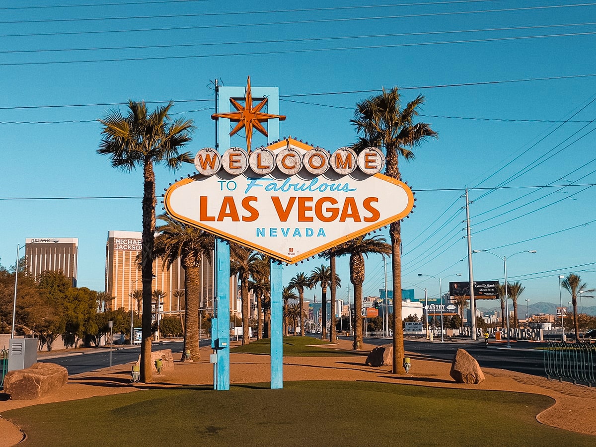 Stopover in Los Angeles, The United States | 48 and 24 Hour Itinerary | What to do in Los Angeles | Layover | Los Angeles | Stopover | One day in | Two days in | When to visit | Where to sleep | Where to eat | How to get around | What to do | Backpacking | Budget Travel | Solo Female Travel | Backpackers Wanderlust |