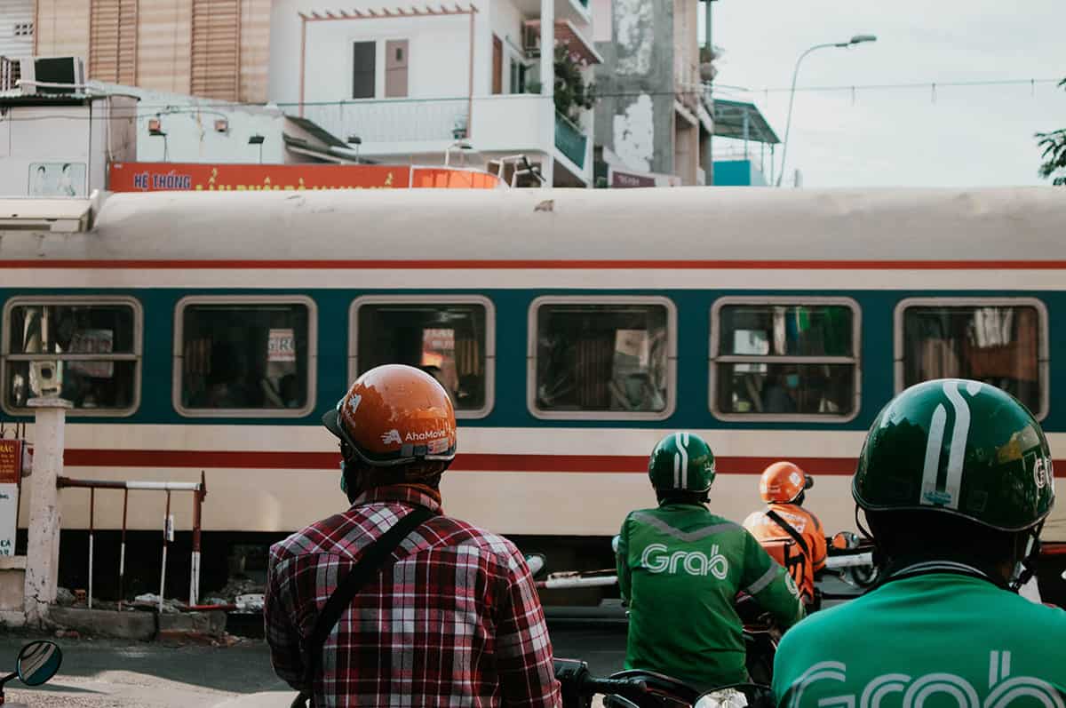 train going pass from mui ne to ho chi minh city