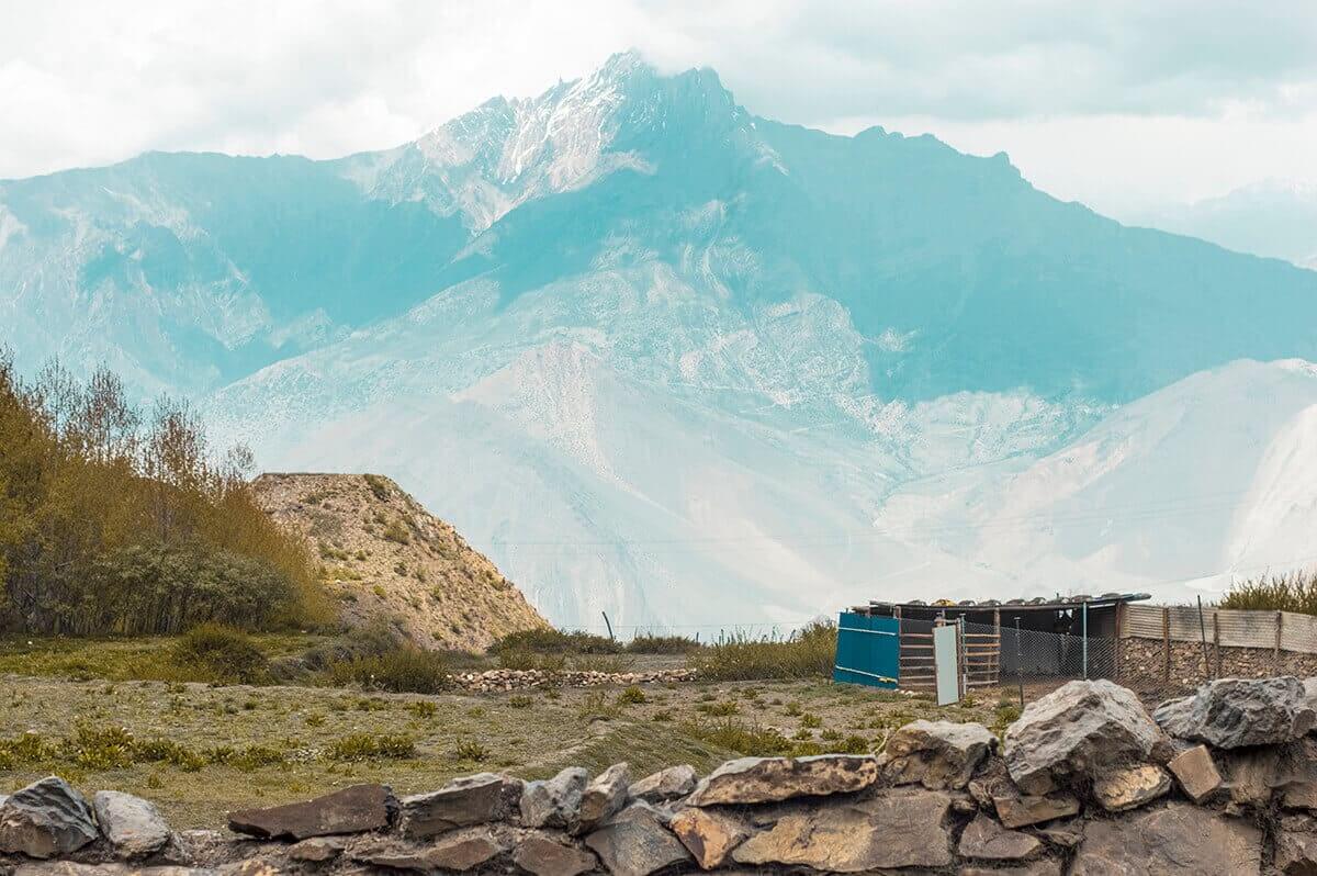 rural views muktinath to jomsom on the annapurna circuit