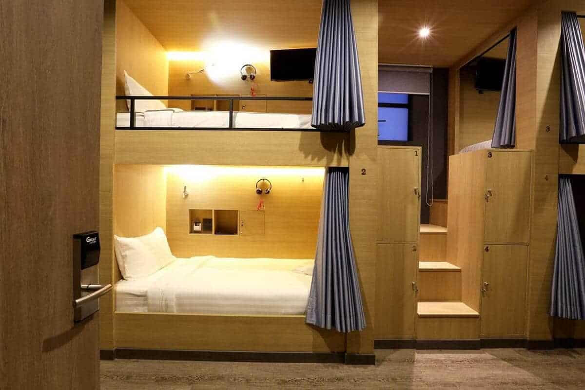 printing house poshtel comfortable dorm beds with televisions