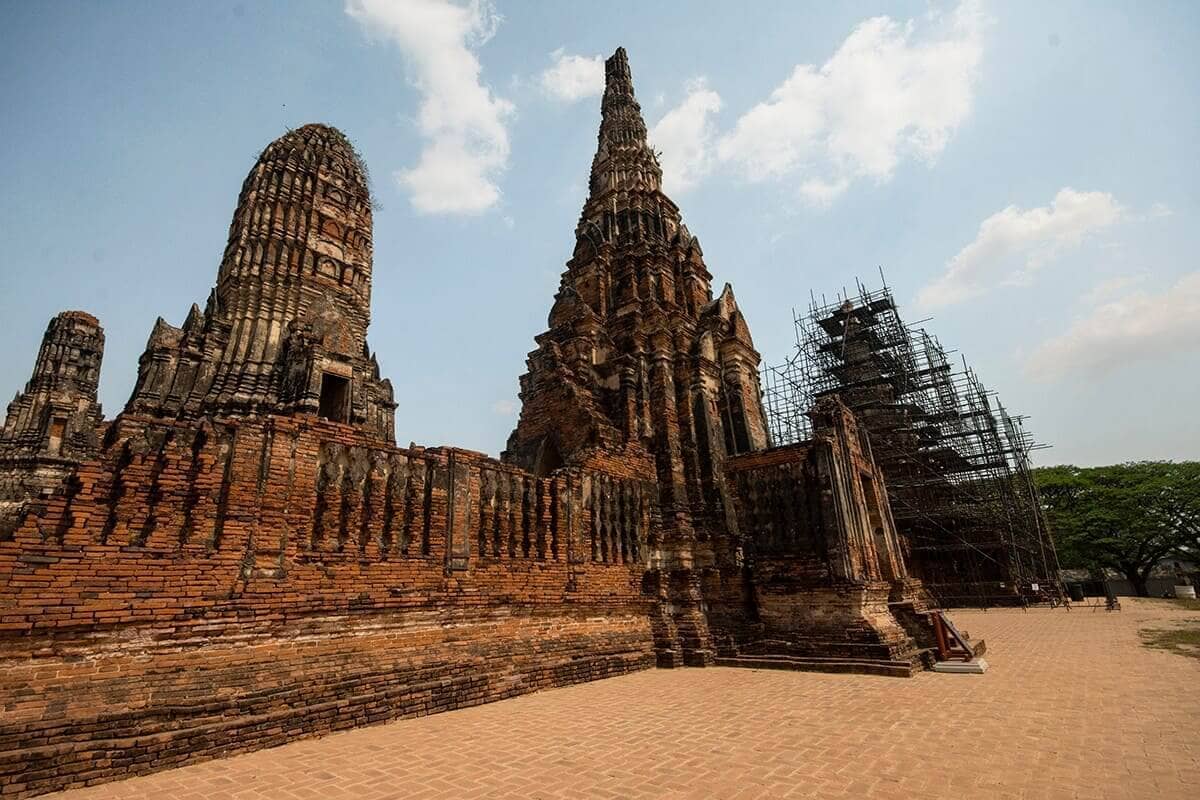 temple being reconstructed in ayutthaya
