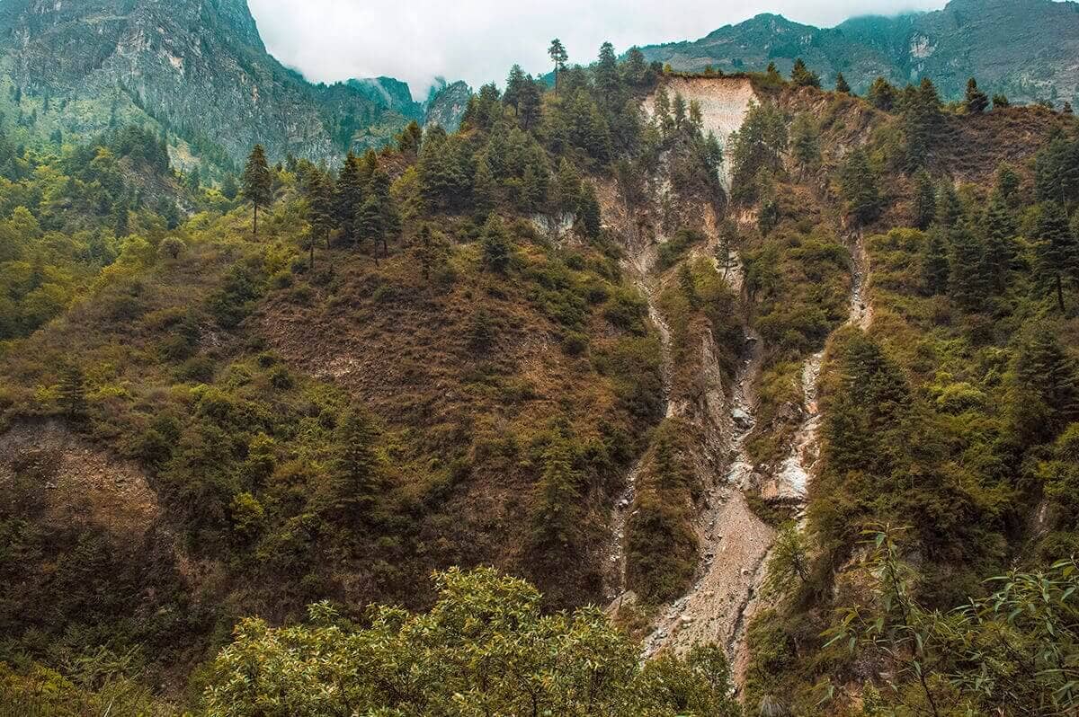 Day 3: Tal To Timang On The Annapurna Circuit 8 big landslide tal to timang on the annapurna circuit