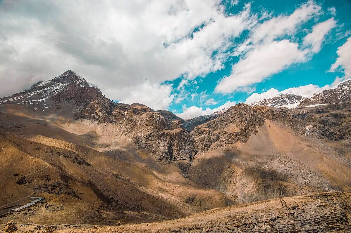 view below throng phedi to high camp on the annapurna circuit