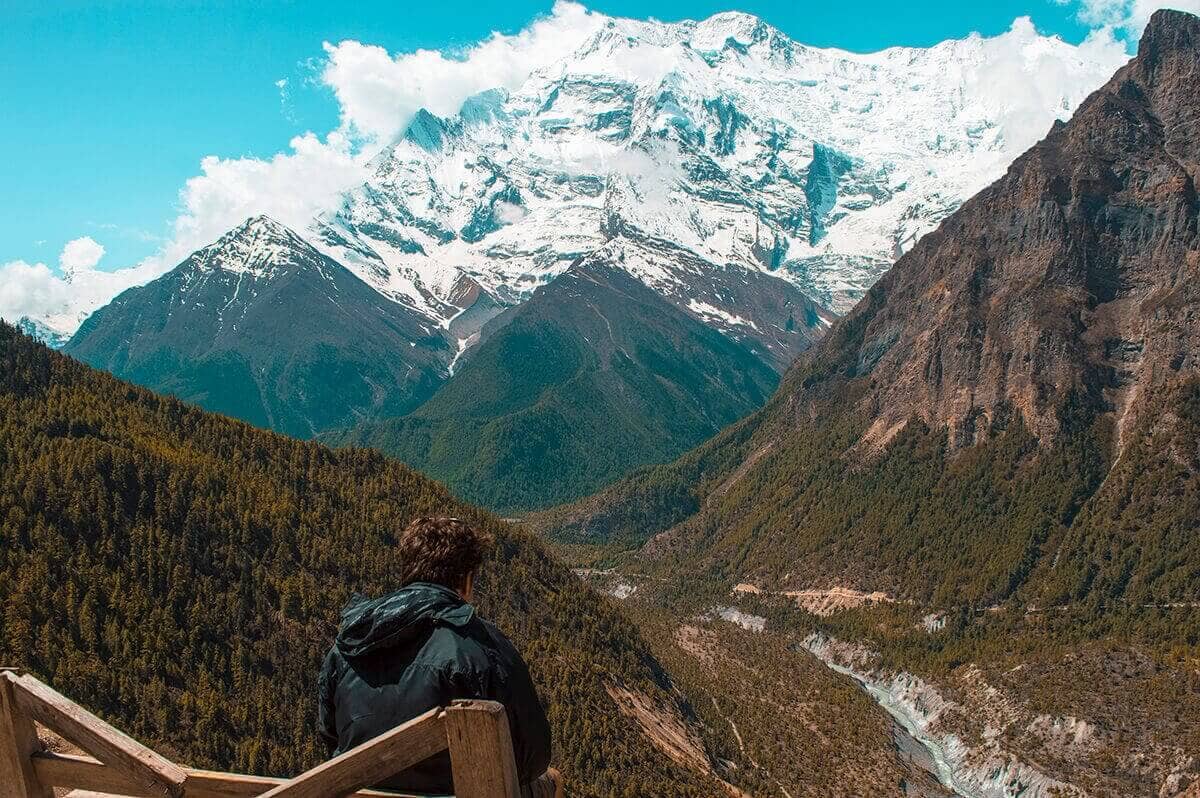 james with valley views upper pisang to ngawal on the annapurna circuit nepal