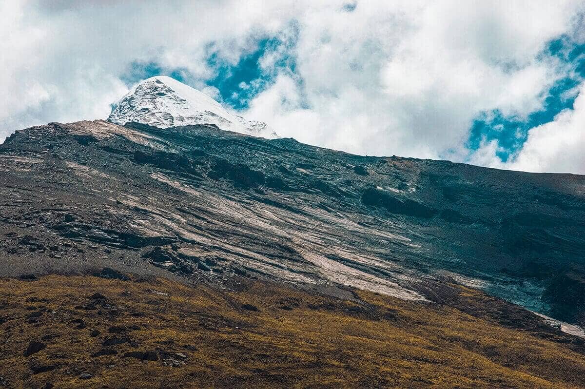 harsh landscapes upper pisang to ngawal on the annapurna circuit nepal