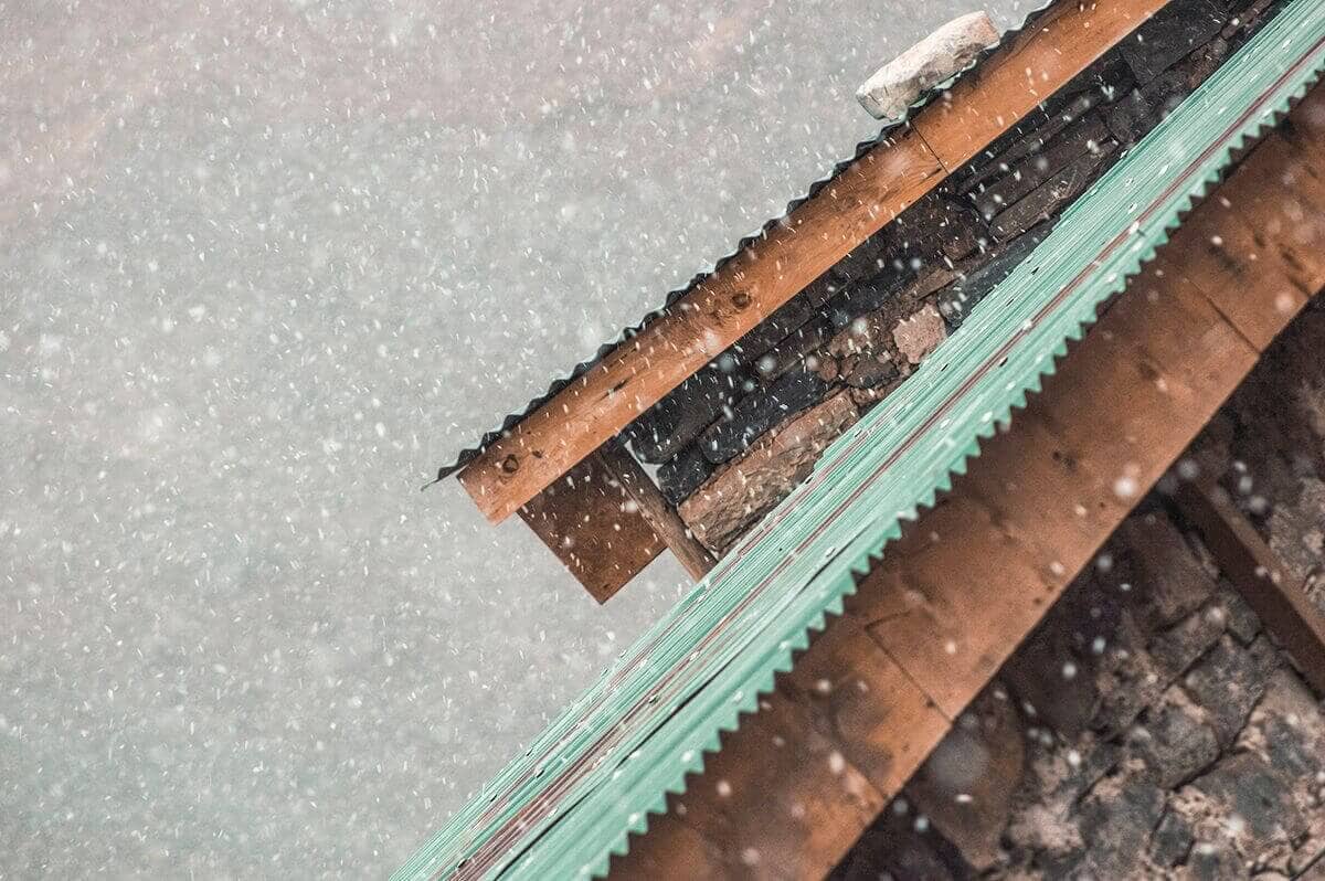 snow yak kharka to thorong phedi base camp on the annapurna circuit