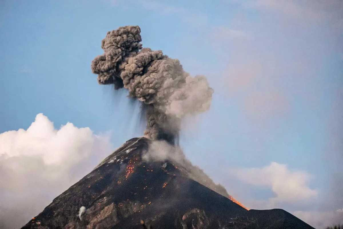 sunrise eruptions of volcano fuego