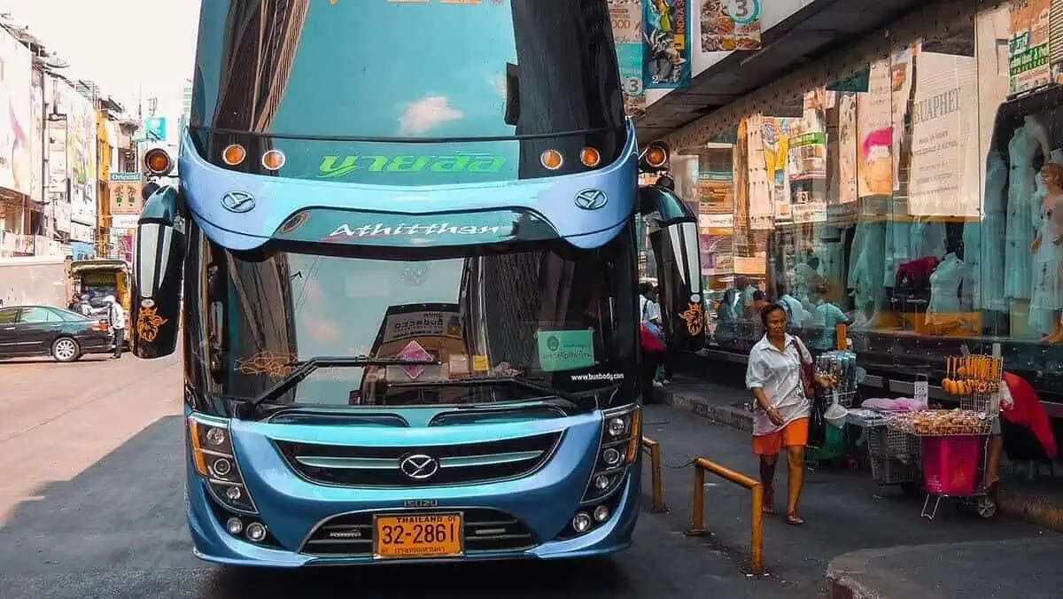 double decker sleeper bus bangkok to chiang mai