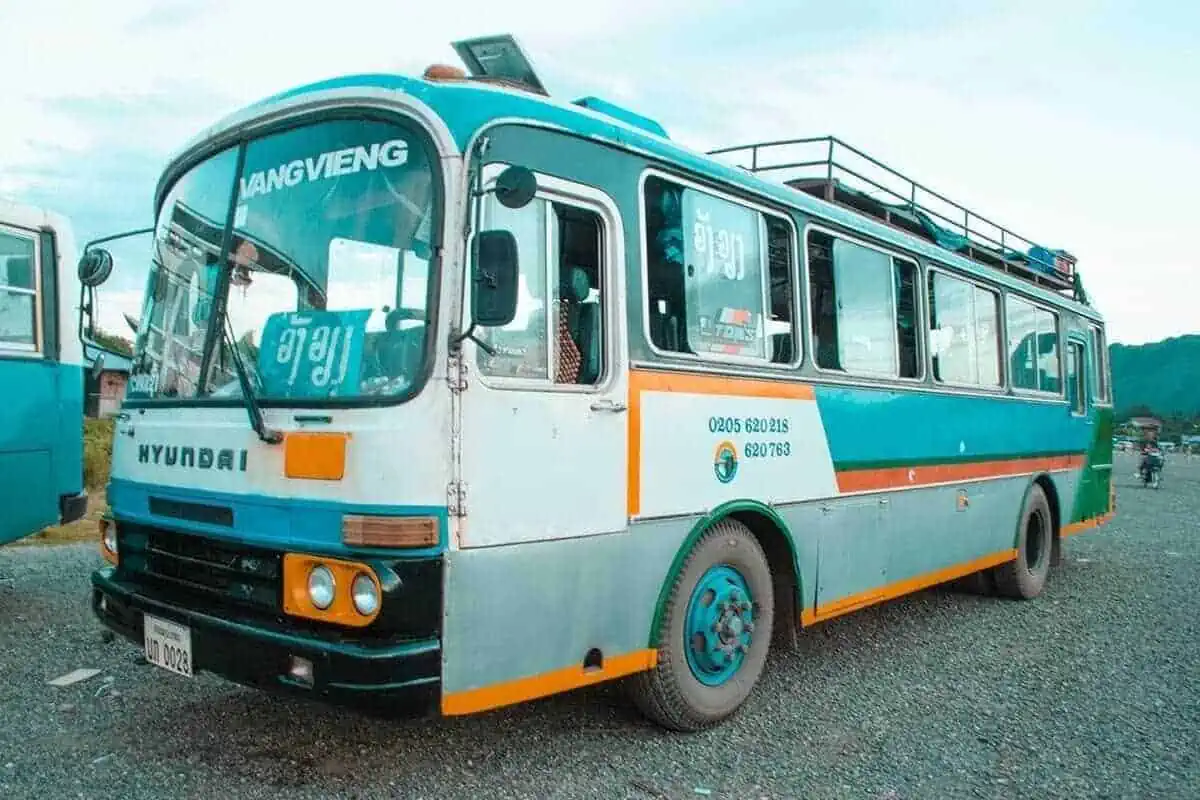 catch the bus from huay xai to luang prabang