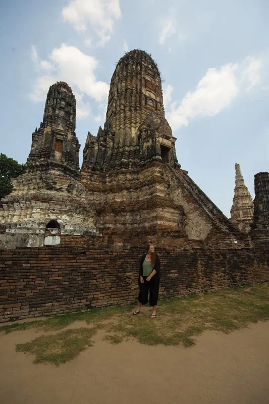 tasha amy in front of wat chai watthanaram