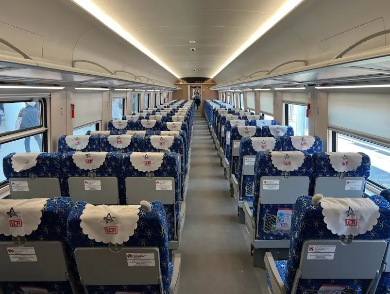 the seating arrangement inside the train luang prabang to vang vieng