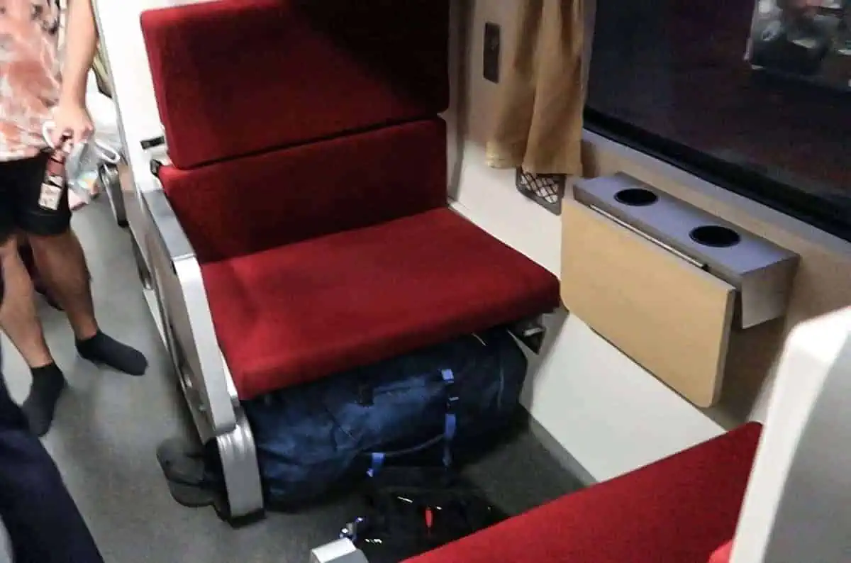 the seats in second class on the sleeper train