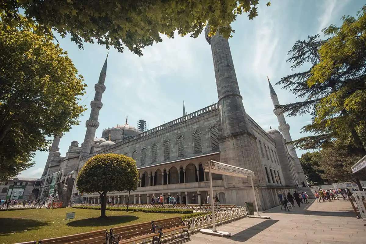 The blue mosque in istanbul, turkey.