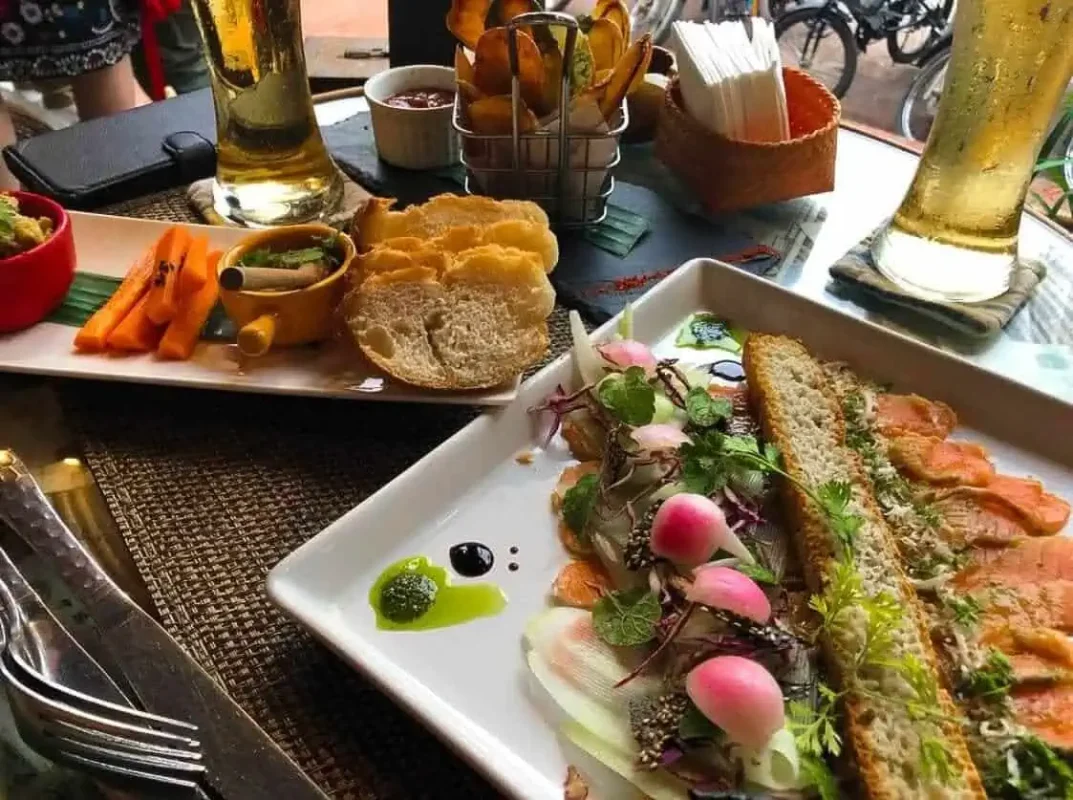 meals at tangor best restaurant in luang prabang